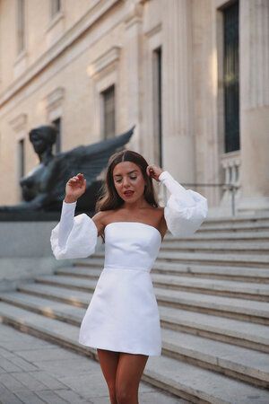 Cute White Dress, Mini Dress Formal, Mini Robes, White Short Dress, Grad Dresses, Reception Dress, Little White Dresses, Short Wedding Dress, Fashion Mode