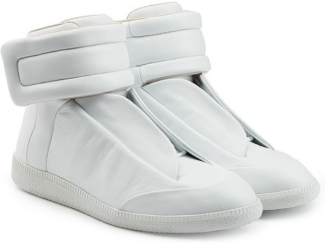 Maison Margiela Future Leather Sneakers Margiela Future, Trippy Pictures, Mens Leather Shoes, Velcro Shoes, Velcro Sneakers, Sacramento California, White Leather Sneakers, Fits Clothes, Strap Shoes