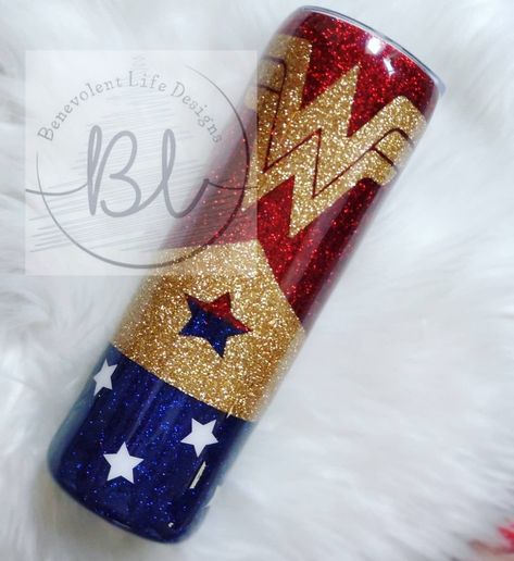 Super Hero Tumbler Ideas, Superhero Tumbler Ideas, Marvel Tumbler Cups, Barbie Tumbler Ideas, Wonder Woman Tumbler, Tumbler Inspiration, Tumbler Cups Personalized, Epoxy Projects, Summer Cups