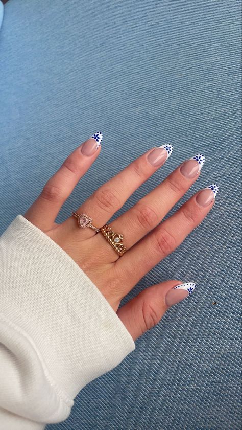 Blue Nail Patterns, White French With Blue Flowers, White Nail Blue Flower, Blue Dot French Nails, Blue Design French Tip Nails, Nails White With Blue Design, Costal Floral Nails, White Tip Nails With Blue Design, French Tip Blue Flower Nails