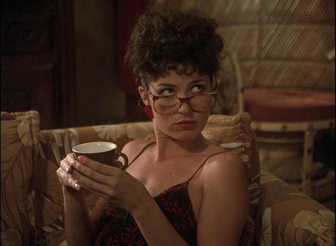 Annie Potts 80s, Magnum Pi Shorts, Magic Peanut Butter Cookies 1984, Annie Movie 1982, Annie Potts, Ghostbusters, Designing Women, Fangirl