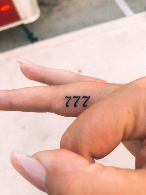 #angelnumbers #tinytattoo #minimalistictattoo #tinytattoosideas #fingertattoos 777 Tattoo, 42 Tattoo, Daffodil Tattoo, Finger Tattoo For Women, Finger Tats, Petite Tattoos, Pretty Tattoos For Women, Simple Tattoo, Stylist Tattoos