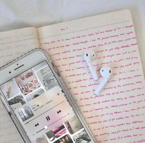 Journaling Writing, Writing Aesthetic, Taylor Swift Aesthetic, Music Writing, Study Aesthetic, Music Backgrounds, Ghost Writer, Music Images, Journal Aesthetic