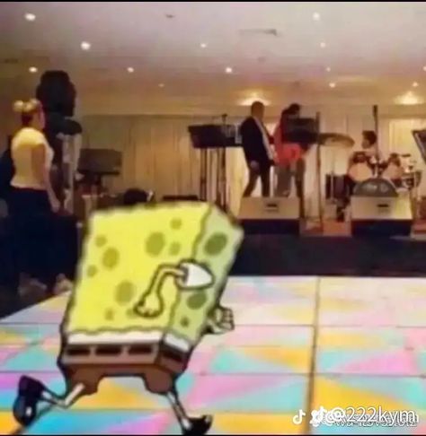 Spongebob Running To Dance Floor, Spongebob Running, Reaction Pictures Dancing, Fire Song Reaction Pic, Dancing Pics Funny, Dancing Mood Pics, Dancing Reaction Pic, Running Reaction Pic, Singing Reaction Pic