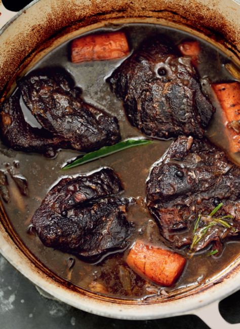 Braised Beef Cheeks (Brasato di Guanciale di Manzo) Perfect for a romantic meal for two. Braised Beef Cheeks, Beef Cheeks Recipe, Italian Casserole, Cast Iron Casserole Dish, Pork Cheeks, Beef Cheeks, Beef Roast, English Gardens, Italian Recipe