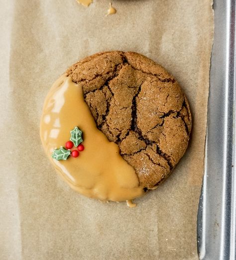 Chewy Gingerbread Latte Cookies – Break or Bake Gingerbread Latte Cookies, Copycat Cracker Barrel Pancakes, Cracker Barrel Pancakes, Chocolate Gingerbread Cookies, Bake Sale Treats, Chewy Ginger Cookies, Gingerbread Latte, Sweet Coffee, Festive Drinks