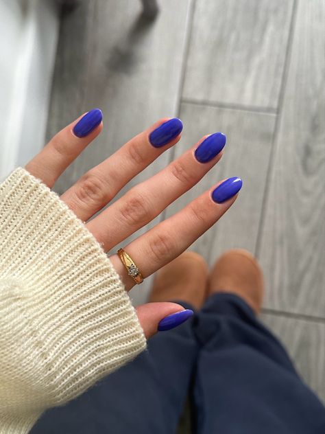 #nails #bluenails #almondnails Blue Shirt Almond Nails, Short Almond Royal Blue Nails, Blue Nail Tips Almond, Cobalt Blue Almond Nails, Almond Nails Electric Blue, Naive Blue Nails, School Nails, Fancy Nails, Electric Blue