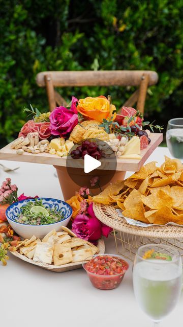 25K likes, 119 comments - refined_cravings on May 22, 2024: "Edible Center Pieces highlighting your culture . Because your guest would rather have snacks than just florals . It’s a genious idea that...". Wedding Chips And Salsa Bar, Snack Centerpieces, Edible Centerpieces Wedding, Simplistic Wedding, Edible Centerpieces, Table Scapes, Chips And Salsa, Board Inspiration, Wedding Vendor