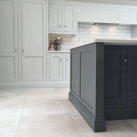 No photo description available. French Grey Kitchen Cabinets, French Grey Kitchen, Little Greene French Grey, Kitchen Contemporary Design, Kitchen Design Images, Contemporary Style Kitchen, Kitchen Design Gallery, Kitchen Contemporary, House Updates