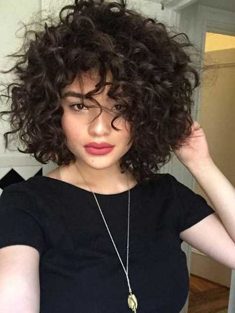 curly hairstyles 4 | www.hairstyleslife.com/curly-short-hair… | Flickr Curly Short, Hairstyle Tutorials, Stunning Hairstyles, Long Hairstyle, Thick Curly Hair, Short Curly Haircuts, Short Curls, Hair 2018, Curly Hair Women