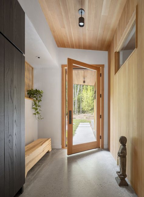 Whitten Architects, Feng Shui Front Door, Sas Entree, Contemporary Cabin, Lake Retreat, Broken Bow, Interior Windows, Home Entrance Decor, Modern Cabin