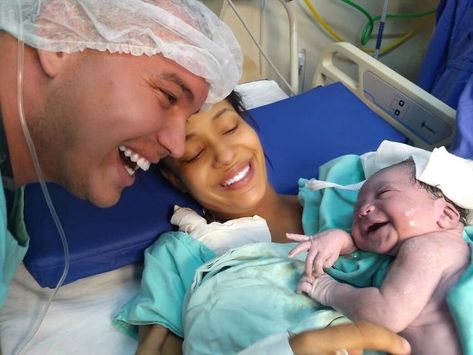 Dad Spends Months Talking To His Baby In The Womb, She Reacts To His Voice With The Biggest Smile Once Born | Bored Panda Unborn Baby, Baby Smiles, Smile Girl, One Pic, Rio De Janeiro, To My Daughter, Newborn Baby, Love Her