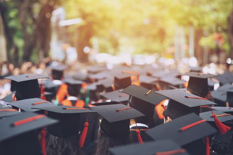 The Alternative to Saddling Your College Kid With Student Loans (as Taught by Real Estate) Best Graduation Gifts, College Tuition, Free College, Saving For College, Student Debt, College Campus, Education College, Graduation Ceremony, Coral Gables