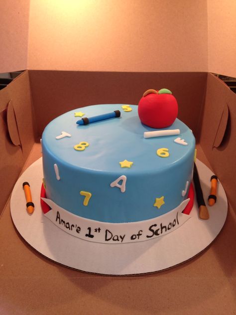 First day of school cake First Day Of School Cake Ideas, First Day Of School Cake, Back To School Pool Party, Back To School Cupcakes, School Pool Party, Kindergarten Graduation Cake, Pool Party Cake, School Cakes, School Pool