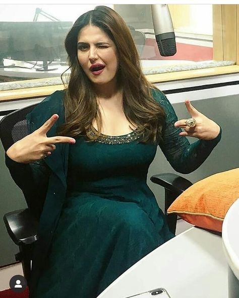 zareen khan fc💖 on Instagram: “Hotness🔥🔥 Double Tap for Beauty Queen #zareenkhan ❤️🔥💯😍〰️ Follow ➡️ @zareenkhanfcx 😘😘 . . ( Like Comment Share ) . . . . . . #anushkasharma…” Lace Jumpsuit Wedding, Mahira Khan Dresses, Zareen Khan, Zarine Khan, I Will Wait, Stylish Actresses, Teen Girl Dresses, Like Comment Share, Beauty Queen