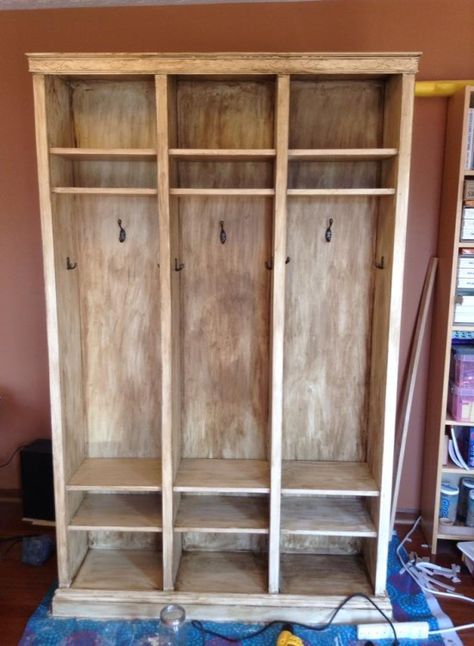 Free-standing Billy lockers - make in white & treat as built-ins for the sun-room / workout room Locker Hacks, Kids Locker, Billy Bookcases, Ikea Kids Room, Mudroom Lockers, Rustic Furniture Diy, Ikea Billy Bookcase, Ikea Billy, Billy Bookcase