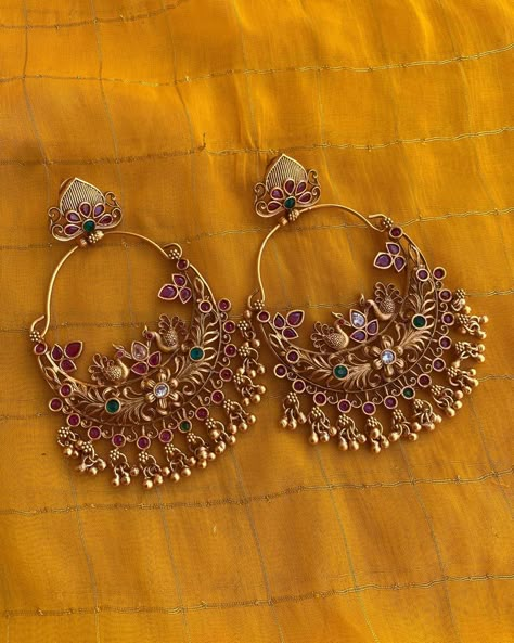 South Indian Earrings, Ethnic Wears, Bridal Jewelery, Modern Gold Jewelry, Choker Designs, Traditional Indian Jewellery, Antique Jewellery Designs, Gold Jewelry Simple Necklace, Real Gold Jewelry