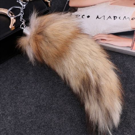 Fox Tail Keychain, Keychain Strap, Largest Wolf, Tail Keychain, Wolf Tail, Pom Pom Charm, Fur Keychain, Animal Tails, Fox Toys