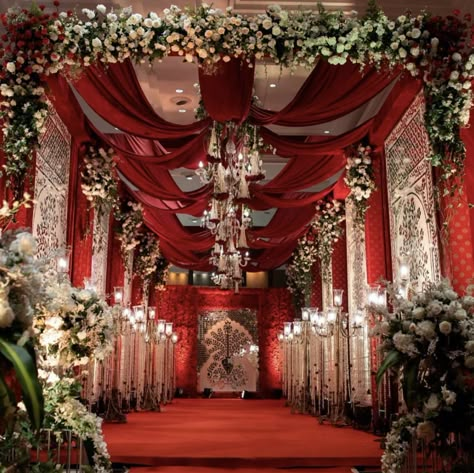 Wedding Pathway, Marriage Hall Decoration, Drapes For Wedding, Pathway Decor, Wedding Tent Decorations, Reception Stage Decor, Hall Decorations, Wedding Stage Decor, Wedding Decor Photos