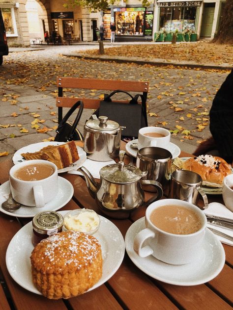 Afternoon tea in Autumn Autumn Afternoon Tea, Autumn Cafe Aesthetic, Fall Aesethic, Afternoon Tea Aesthetic, Autumn Tea Time, Autumn Cafe, Witch Autumn, Autumn Shoot, Autumn Tea Party