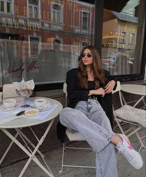 Capricorn Aesthetic, Winter Fashion Outfits Casual, Instagram Photo Inspiration, Street Style Chic, Autumn Outfit, Fashion Photoshoot, Instagram Foto, Winter Fashion Outfits, Photoshoot Poses