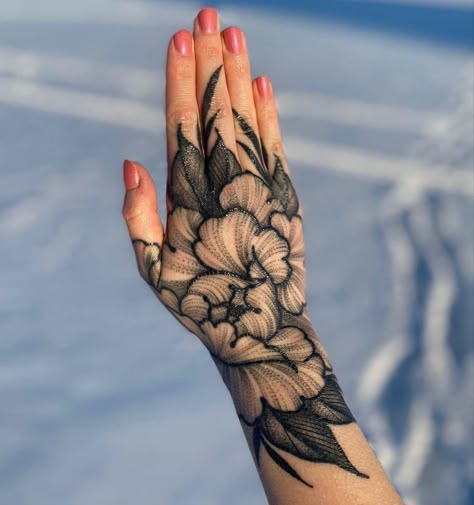 Japanese Tattoo Black And Grey Full Back, Hand And Wrist Tattoos, Tattoo Styles Types Of, Peony Hand Tattoo, Hand Tattoo Cover Up Ideas, Flower Hand Tattoo, Hand Tattoo Cover Up, Hand Palm Tattoos, Tattoo Cover Up Ideas