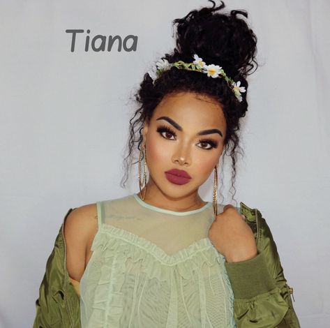 Tiana Makeup, Modern Tiana, Modern Disney Princesses, Princess Jasmine Makeup, Tiana Princess And The Frog, Disney Hairstyles, Jasmine Makeup, Tiana Wedding, Tiana Costume