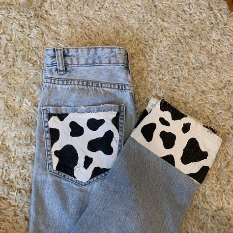 Trajes Country, Cow Outfits, Cowgirl Accessories, Cowgirl Birthday Party, Cow Decor, Western Wear Outfits, Cute Country Outfits, Looks Country, Cowgirl Birthday