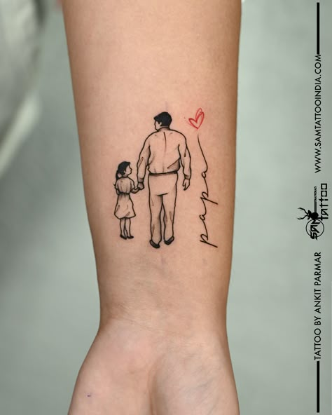 #dadtattoo #momdad #momdadtattoo #momdadtattoos #samtattooindia #everysinglestrokematters Family Heart Tattoos, Mama Tattoos, Daughter And Father Tattoo, Tattoos For Dad Memorial, Family Quotes Tattoos, Memorial Tattoo Designs, Mom Dad Tattoo Designs, Father Tattoos, Dad Tattoo