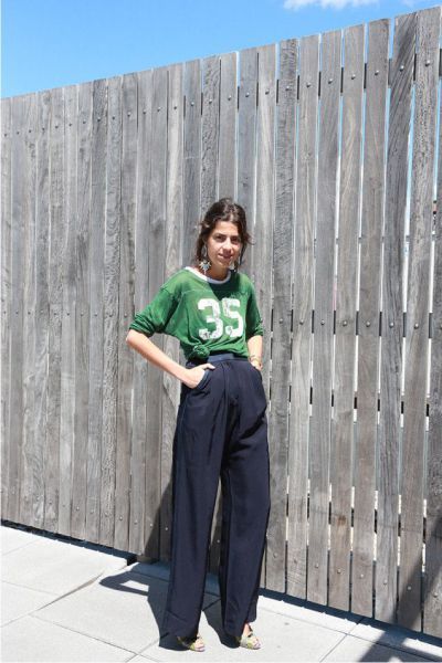 Man Repeller Style, Leandra Medine Style, Styling Tricks, Leandra Medine, Man Repeller, Balance Sneakers, Fancy Blouses, New Balance Sneakers, Style Crush