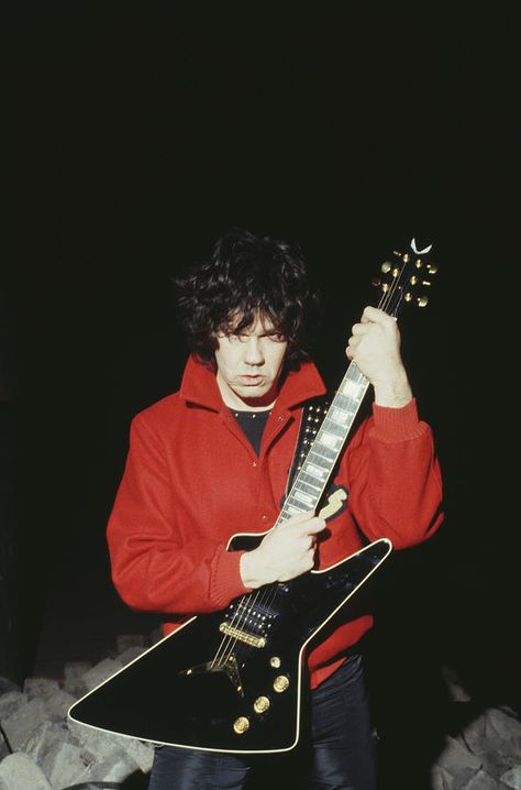 Gary Moore, Music Corner, Irish Rock, Editorial Photos, Rock Guitarist, Northern Irish, Blues Artists, Guitar Hero, Blues Rock