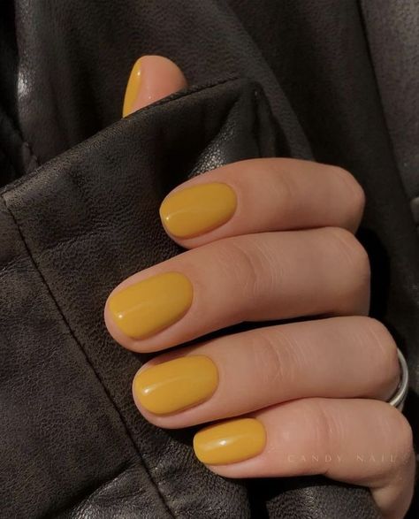 Yellow Nail, Minimal Nails, Cute Summer Nails, Beauty Goals, Neutral Nails, Yellow Nails, Manicure Y Pedicure, Minimalist Nails, Fabulous Nails