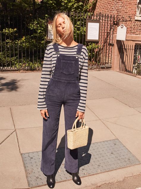 Reformation Rodeo Overall Retro Shoot, Corduroy Overalls, Mode Inspiration, Winter Looks, Striped Shirt, Autumn Winter Fashion, Pretty Outfits, Style Me, Winter Fashion