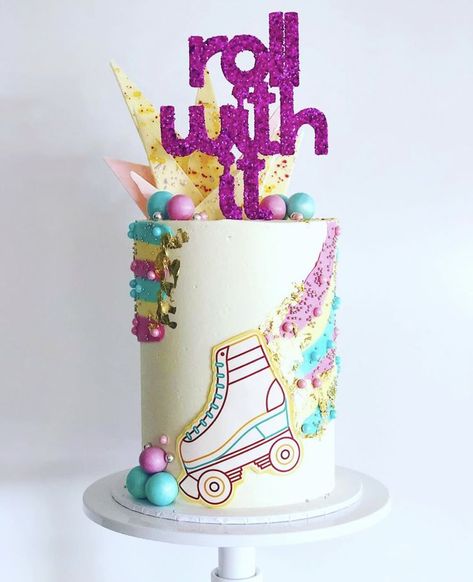 Skating Theme Party Ideas, Roller Skating Cake Ideas, Roller Skate Party Ideas Girl Birthday, Roller Skating Birthday Party Ideas, Rollerskate Cake, Skating Birthday Cake, Roller Skate Birthday Cake, Skating Birthday Party Ideas, Roller Skating Birthday Party