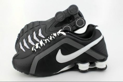 Chaussures Nike Shox R4  http://www.shoxinfr.com/nike-shox-r4-c-9.html Shox Shoes, Mens Nike Shox, Nike Sports Shoes, Nike Mens Shoes, Nike Shox Turbo, Nike Shox Shoes, Nike Shox R4, Men Nike, Nike Air Jordans