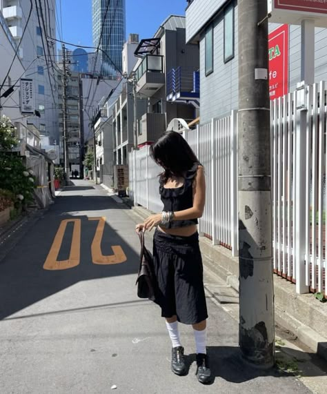 Tokyo Street Style Summer, Tokyo Summer Outfits, Japan Lookbook, Fit Journal, Japan Wardrobe, Japan Summer Outfit, Koleen Diaz, Summer Skirt Outfits, Tokyo Outfits