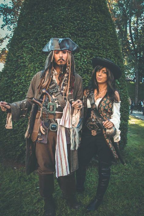 Couple Halloween Costumes Jack Sparrow, Pirates Of The Caribbean Halloween Costumes Couple, Jack Sparrow And Angelica Costume, Pirate Aesthetic Costume Male, Pirates Of The Caribbean Customes, Pirates Of The Caribbean Group Costumes, Pirate Costume For Couples, Pirates Of The Carribean Costume Couples, Pirates Of The Caribbean Couples Costume