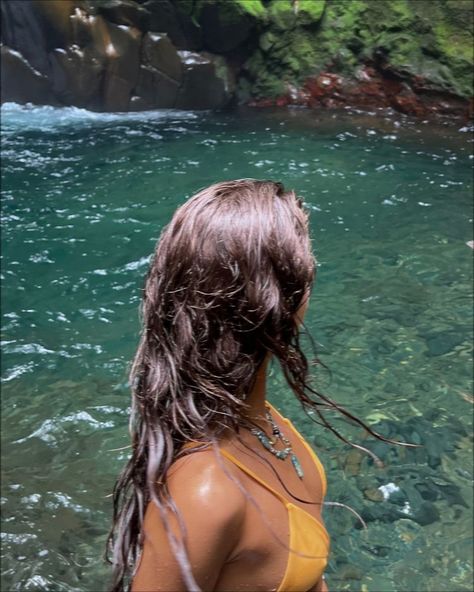 Water Inspo Pics, Costa Rica Summer Aesthetic, Costa Rica Aesthetic Pictures, Waterfall Pics Ideas, Costa Rica Pics, Waterfall Instagram Pictures, Waterfall Picture Ideas Instagram, River Instagram Pictures, Costa Rica Travel Aesthetic