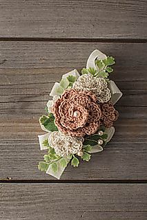 This design is part of a DIY Wedding special in the Summer 2015 issue of Interweave Crochet. Crochet Wedding Flowers, Crochet Corsage, Crochet Flowers Rose, Corsage Flowers, Wedding Crochet, Interweave Crochet, Crochet Puff Flower, Puff Flower, Crochet Bracelets