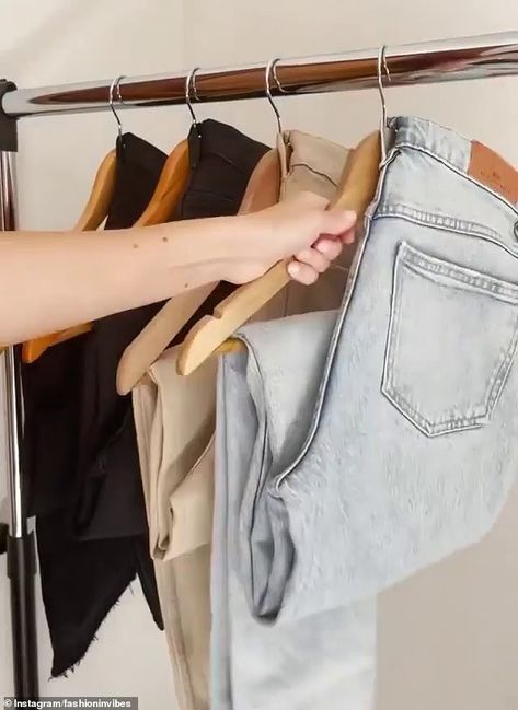 Hanging Jeans, Hang Sweaters, Hanging Clothes Organizer, Rolling Drawers, Closet Hacks, Minimalist Living Room Design, Packing Hacks Clothes, Wardrobe Organisation, Shoe Storage Solutions