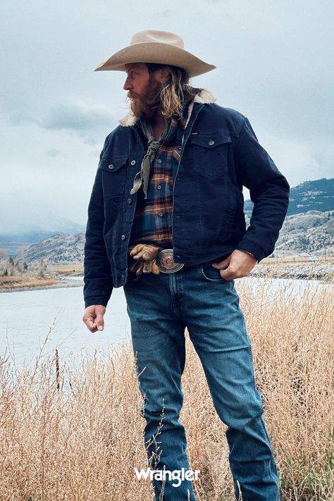 Mens Fashion Western Casual, Wrangler Mens Outfit, Wrangler Outfits Men, Cowboy Scarf, Cowboy Look Men Style, Men’s Western Fashion, Country Style Outfits Mens, Cowboy Fashion, Modern Cowboy Style Men