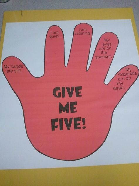 Beginning of the year activity.  Have the students trace their own hands and write my five in there. Bilingual Activities, Activities For Back To School, Give Me Five, Living Skills, Teaching Time, Beginning Of The School Year, Good Manners, School School, Activities Ideas