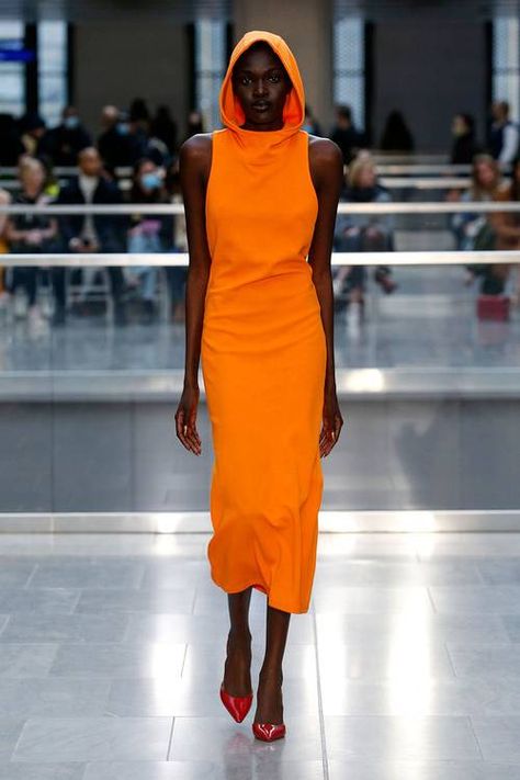 The 7 Biggest Trends From NY Fashion Week Fall/Winter 2022 | Who What Wear Victor Glemaud, Fall Runway, Net Dress, Ny Fashion, Hooded Dress, Fashion Now, Runway Trends, Fashion Week Runway, Winter 2022