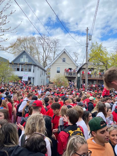 Umd College Park, Goal Asthetic, Uw Madison Aesthetic, Usc Columbia, Osu Game, Ohio State College, College Park Maryland, Buckeye Baby, Wisconsin Madison