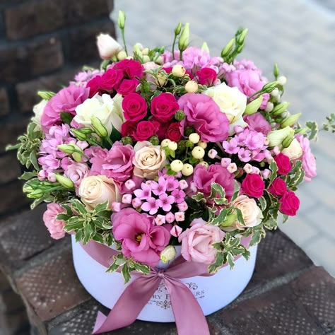 50th Flower Arrangements, Flower Arrangement For Birthday Gift, Birthday Floral Arrangements Bouquets, Flowers In Boxes Bouquets, Happy Anniversary Flowers Bouquets, Box Arrangement Flower, Beautiful Bouquet Of Flowers Birthday, Flower Box Gift Birthday, Floral Box Arrangements