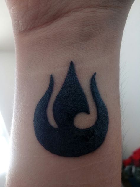 Fire Nation Tattoo, Wolf Tattoo Ideas, Avatar Tattoo, Anime Tattoo, Fire Nation, Avatar Characters, Wolf Tattoos, Wolf Tattoo, Tat Ideas