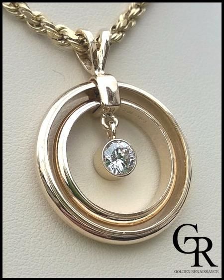 Parents rings idea. Wedding Ring Redesign, Memorable Jewelry, Bijoux Art Deco, Band Necklace, Wedding Ring Necklaces, Concentric Circles, Heirlooms Jewelry, Jewelry Wedding Rings, Band Jewelry