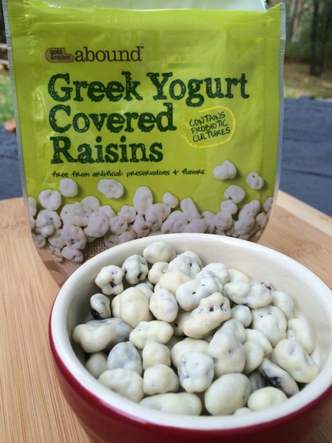 Greek Yogurt Covered Raisins from Gold Emblem Abound #CVSBacktoSchool Yogurt Raisins Recipe, Yogurt Raisins, Yogurt Covered Raisins, Yogurt Drops, Diy Yogurt, Raisin Recipes, Healthy School, Healthy School Lunches, Homemade Yogurt