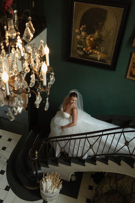 Monique Lhuillier Dorothea | Vintage wedding aesthetic | Estate wedding Bride On Staircase, Vintage Wedding Photography Inspiration, Vintage Looking Wedding Photos, Estate Wedding Aesthetic, Mansion Wedding Photos, Vintage Wedding Aesthetic, Vintage Wedding Pictures, Monique Lhuillier Wedding Dress, Monique Lhuillier Wedding