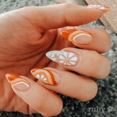 Teacher Nails, Goodbye Winter, Sun Nails, Spring Designs, Abstract Nail, Boho Nails, Retro Nails, Hippie Nails, Abstract Nail Art